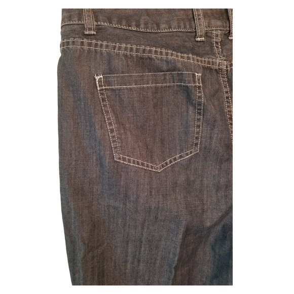 Christopher Banks Capri Short Blue Women's Jeans Size 12 34 Inseam 20 in - Picture 7 of 8